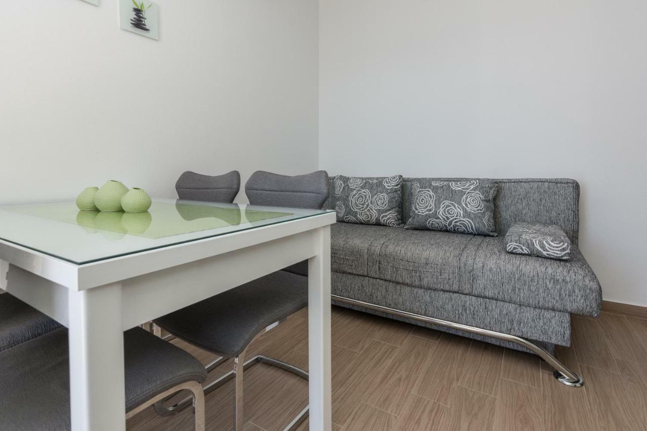 Apartmani Jadranka スタリグラード エクステリア 写真