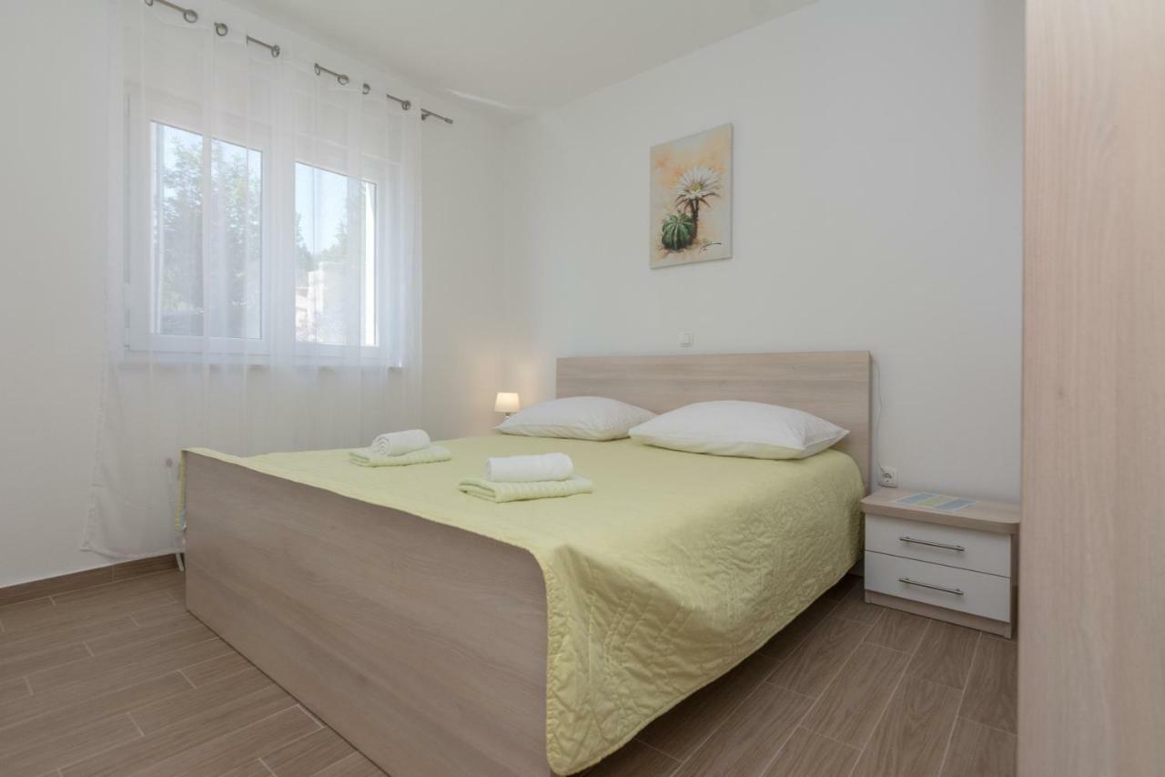 Apartmani Jadranka スタリグラード エクステリア 写真