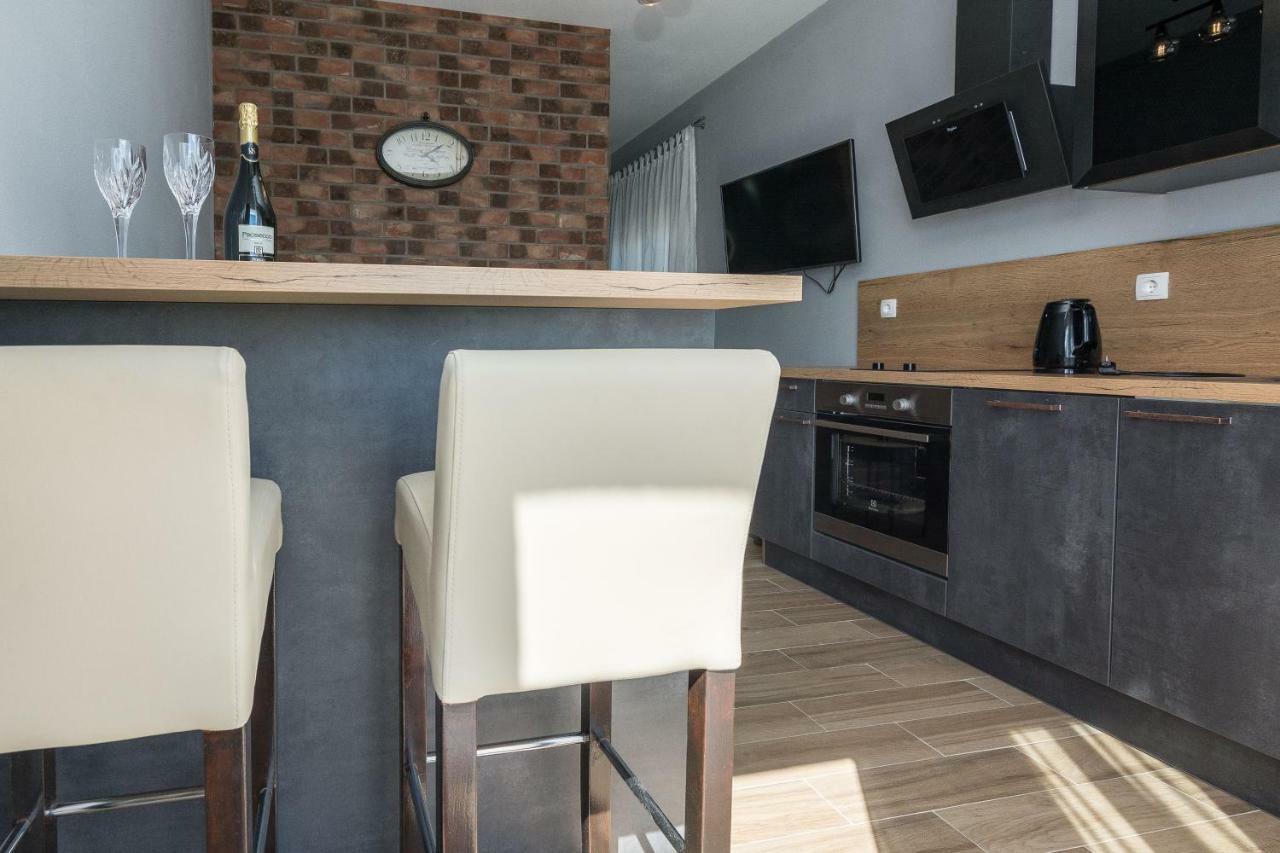 Apartmani Jadranka スタリグラード エクステリア 写真